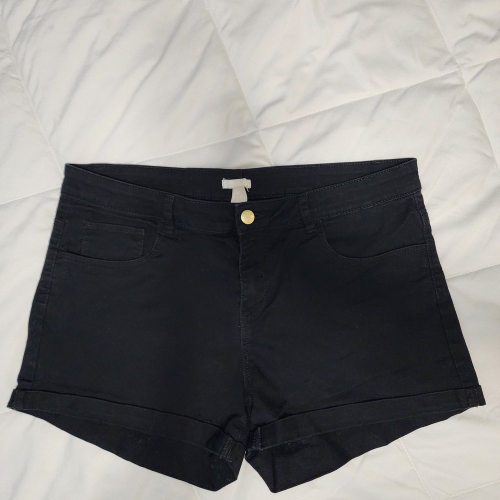 H&M Black Women's Shorts